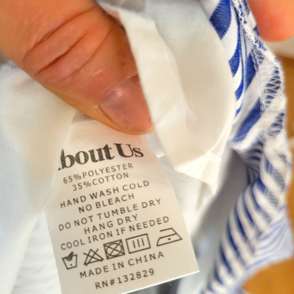 NWT About Us Off Shoulder Ruffle Striped Dress Sz Med - Picture 7 of 10